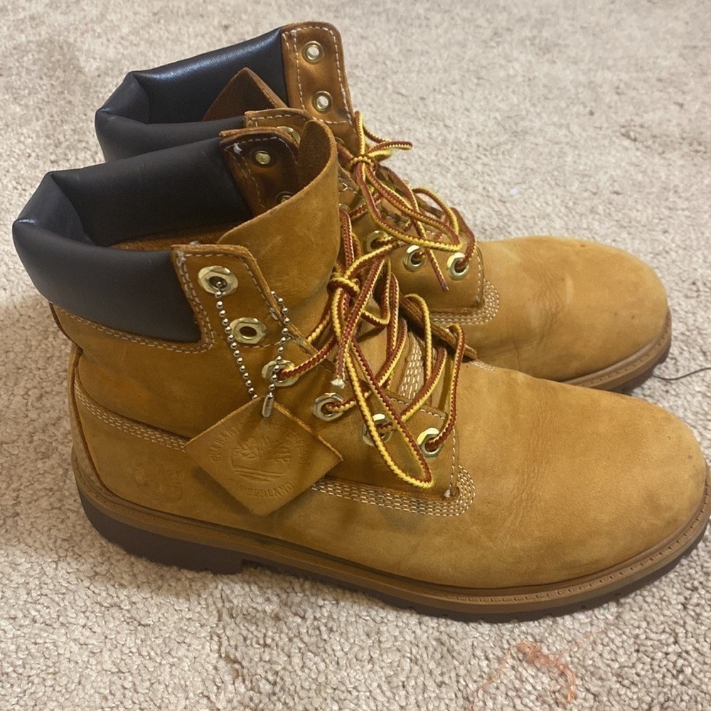 TIMBERLAND® PREMIUM 6-INCH WATERPROOF BOOTS Wheat Nubuck size 6 - Picture 3 of 6